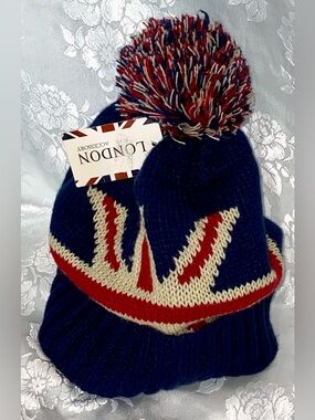 London Accessory Union Jack Knit Beanie Hat Pom Pom Red Blue Cream
